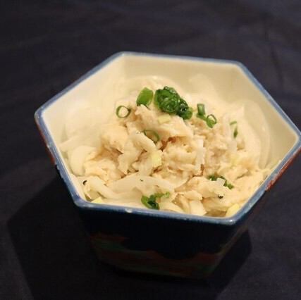 蒸し鶏のネギ塩和え