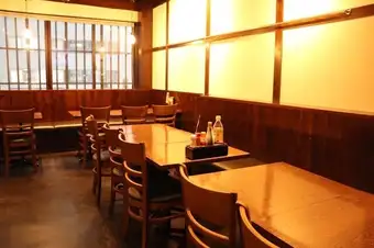 《仕事終わりの宴会に》人数に合わせてレイアウト変更可能♪活気溢れる店内で和気あいあいと飲み会を満喫いただけます！
