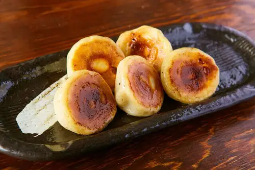 一度食べたら忘れられない！当店名物◎肉汁丸焼き餃子