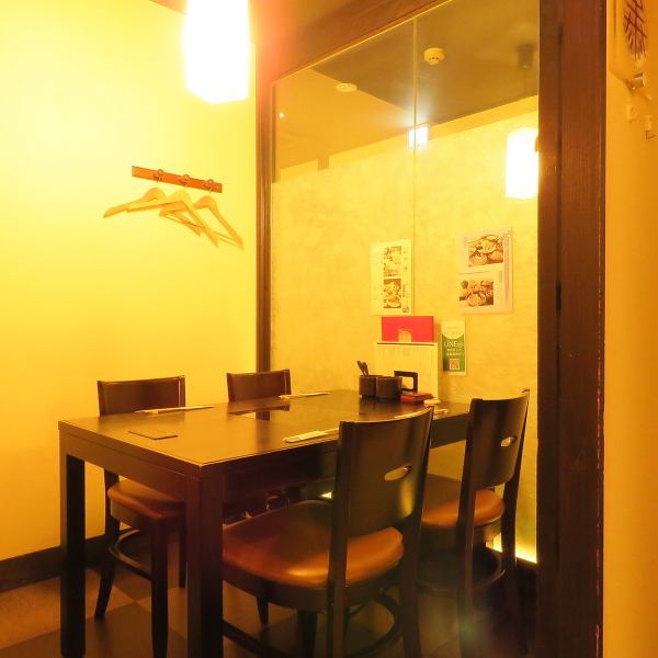 Private rooms can be used by 2 to 10 people! Please use for various occasions such as entertainment, anniversaries, dates, etc. ◎