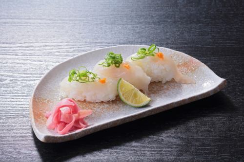 Fugu sushi three pieces