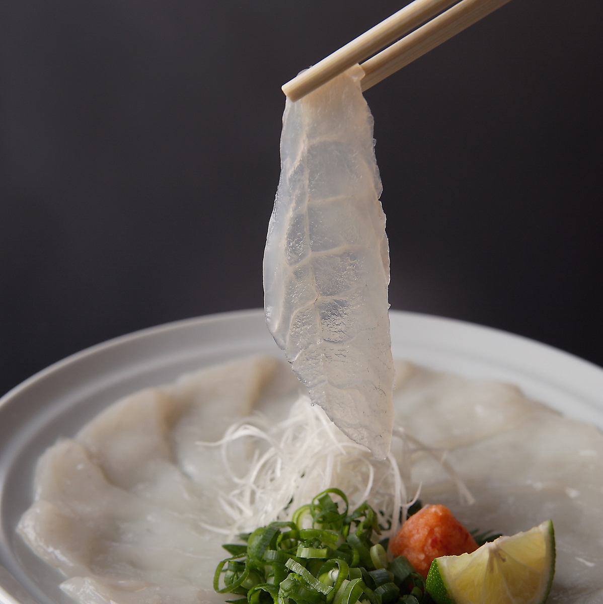 星鰻是京都夏季的傳統！請在各種菜餚中享用我們精心挑選的國產天然星鰻。