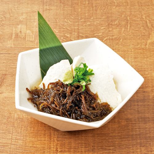 Okinawa Prefecture: Okinawan mozuku seaweed and crumbled tofu with wasabi flavor