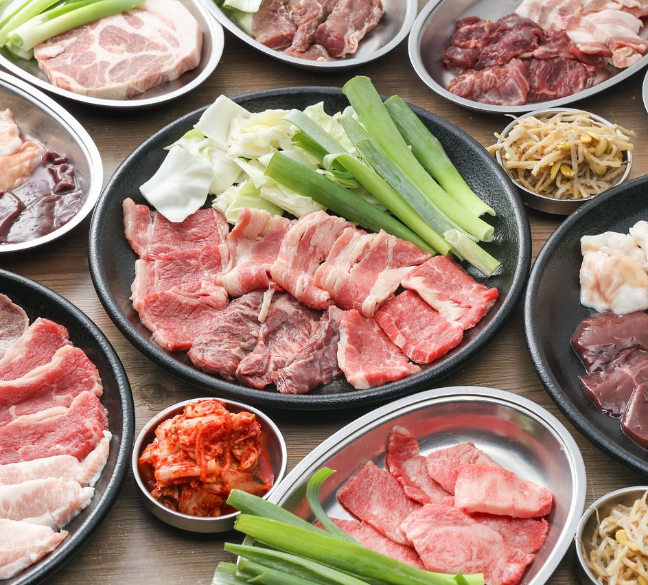 A popular Korean restaurant featured on TV where you can enjoy Seoul-style bulgogi and other Korean dishes.