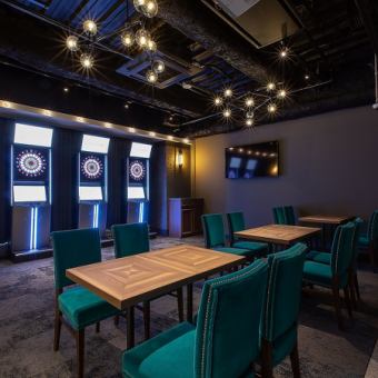 We have table seats so you can sit down and take a break when you get tired of playing. We are open until the next morning, so you can drink until the night with food and drinks. Please come and enjoy not only various banquets, but also as a second or third stop with your friends!