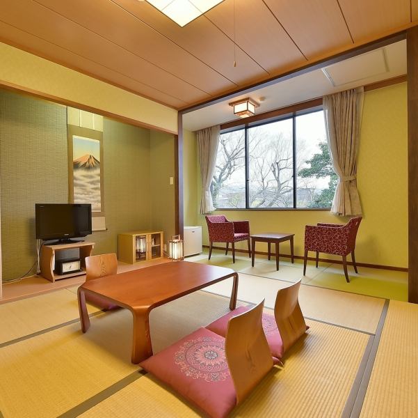 【日帰りコースでは個室でゆったりと♪】日帰りコースではゆったりと個室で食事と大浴場を楽しめます♪日頃の疲れを癒せる自慢の空間となっておりますので、ぜひご利用くださいませ★