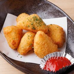 카망베르 치즈 튀김