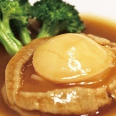【高級コース】アワビやカニに牛肉炒飯、餃子盛り等！全11品 3時間飲み放題付き♪5800円