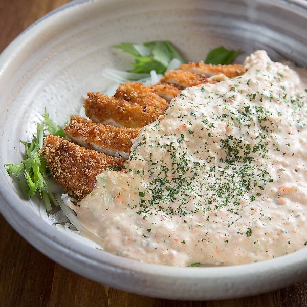 Made with our own homemade sauce and tartar sauce, our popular dish "Homemade Chicken Nanban/680 yen" is made with great care from the ingredients to the cooking.