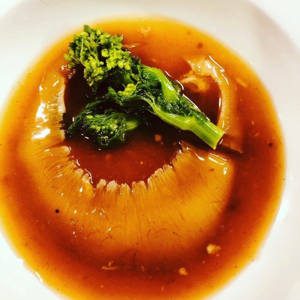 ふかひれ姿煮込みなどのワンランク上の高級食材も楽しめる★