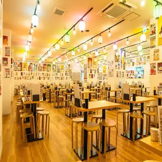 Our restaurant has a relaxed and comfortable atmosphere... We have plenty of tables perfect for customers who want to enjoy a lively get-together!