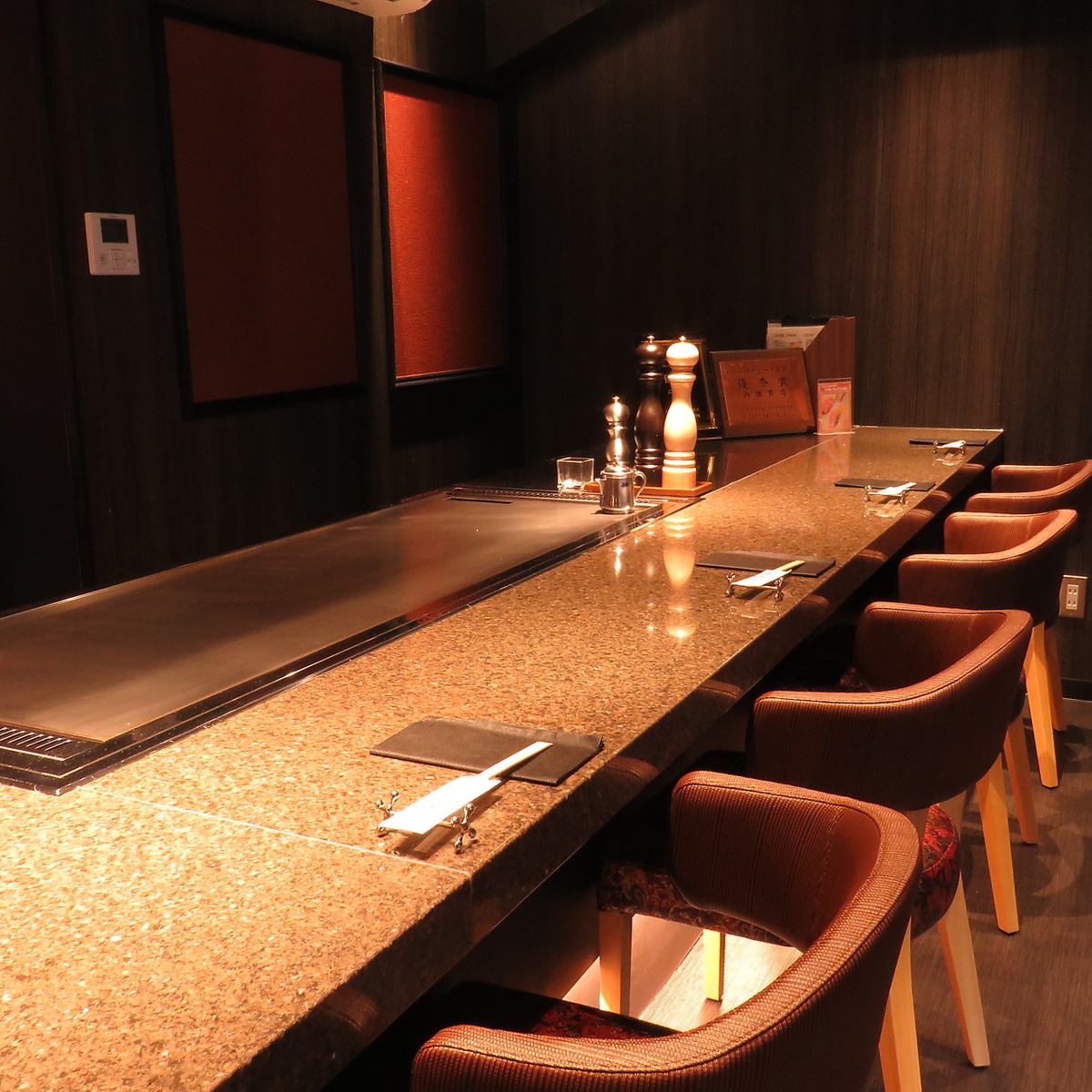 Please enjoy the finest wagyu beef to your heart's content in a completely private room.