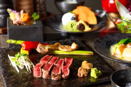 【1일 5조 한정!】고베 쇠고기 갈비와 현계탄산 바다의 행운철판구이 코스 3,980엔【부가세 포함】
