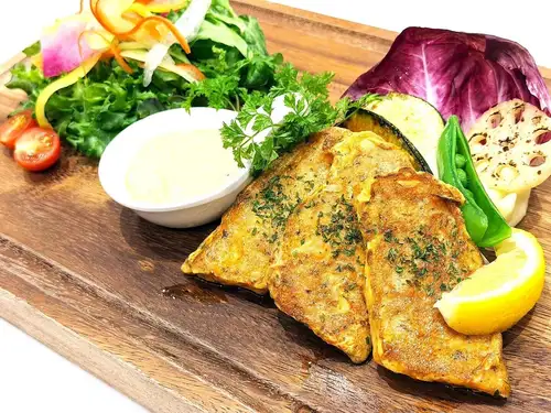 7月1日～7月31日まで　期間限定MONTHLY　MENU　サーモンのピカタ　～サウザンソース～