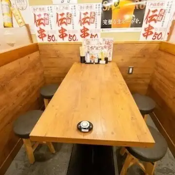Izakaya on Ikebukuro Sunshine Street: Relax in a spacious setting.