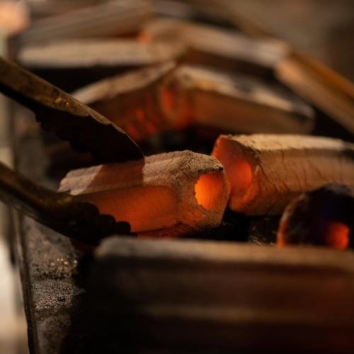 Savor the savory aroma of yakitori dripping with meat juice