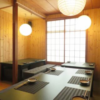 2名様～最大18名様までご利用いただけます。広々テーブルなのでゆったりとお過ごしいただけます。