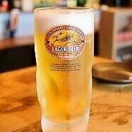 自慢のキリンラガーで乾杯☆ドリンク飲み放題は2500円♪