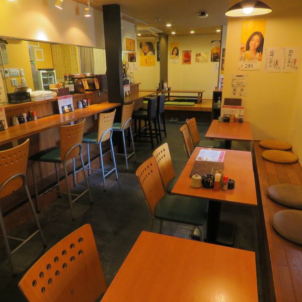 Easy to use even for a small number of people or one person We have table and counter seats that are easy to use even for a small number of people or one person.Please drop in at Kushi Sakaba Ipppo on your way home from work!