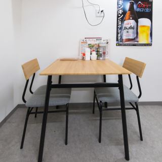 《ご家族利用から普段使いまで対応可能なテーブル席です◎》