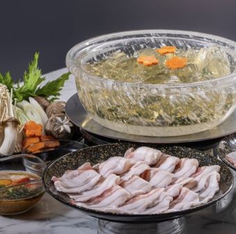 [Tempura and Golden Agu Feast Course] A course with three types of tempura and rare Agu Pork Jewel Hotpot Shabu-shabu