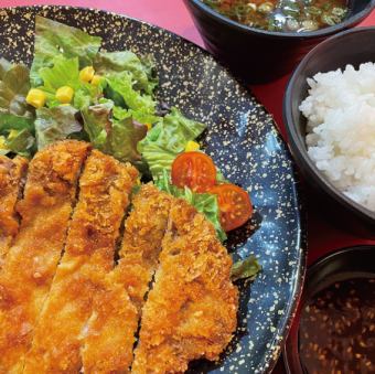 味噌わらじカツ定食