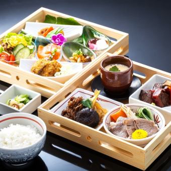 【数量限定】お肉膳スギモト二段重●すき焼き・しゃぶしゃぶなど13品●一名様～少人数での会食に