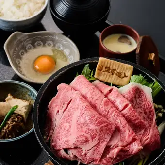 ◆二名様～ご利用可●黒毛和牛ロースすき焼き御膳◇５，０００円(税込)