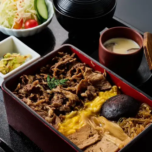 黒毛和牛すき重