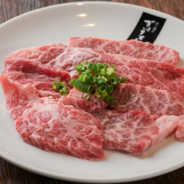 High-quality yakiniku produced by a meat specialty store