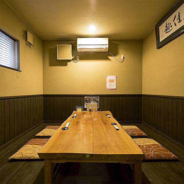 [Complete Private Room ◆ Digging Tatatsu Private Room We can guide 6 to 10 people ◎] It is a complete private room for 6 people, 8 people, 10 people.You can make reservations from a small group of 2 to 4 people to 18 people by connecting rooms ◎ You can use it for family and relatives as well as small banquets such as companies ☆ It is a completely private room, so it's cheap Please enjoy your meal ♪