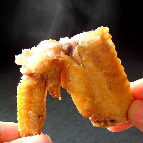 お寿司だけじゃないんです！！居酒屋メニュー充実☆本場名古屋の味[手羽先唐揚]