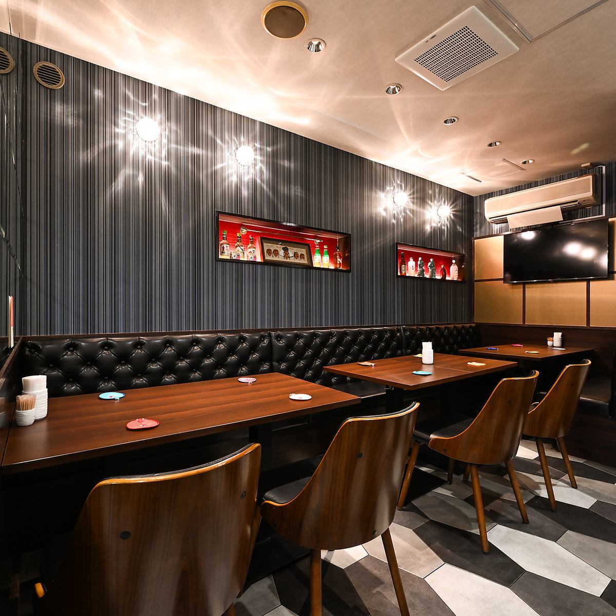 テーブルのQRコードからお好きな曲のリクエストも可能◎