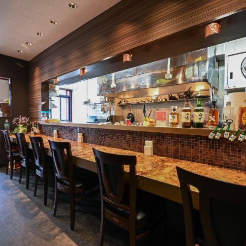 ◆お一人様歓迎！サクッと使えるカウンターも完備◆