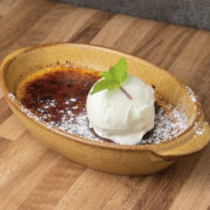 Creme brulee vanilla gelato