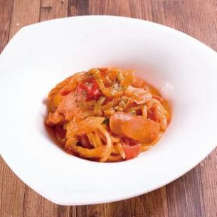 [For children under elementary school age] Children's pasta set (includes a toy and orange juice)