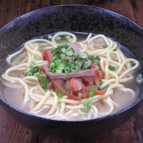 Taste the soul food of Ishigaki Island, "Yaeyama soba"!