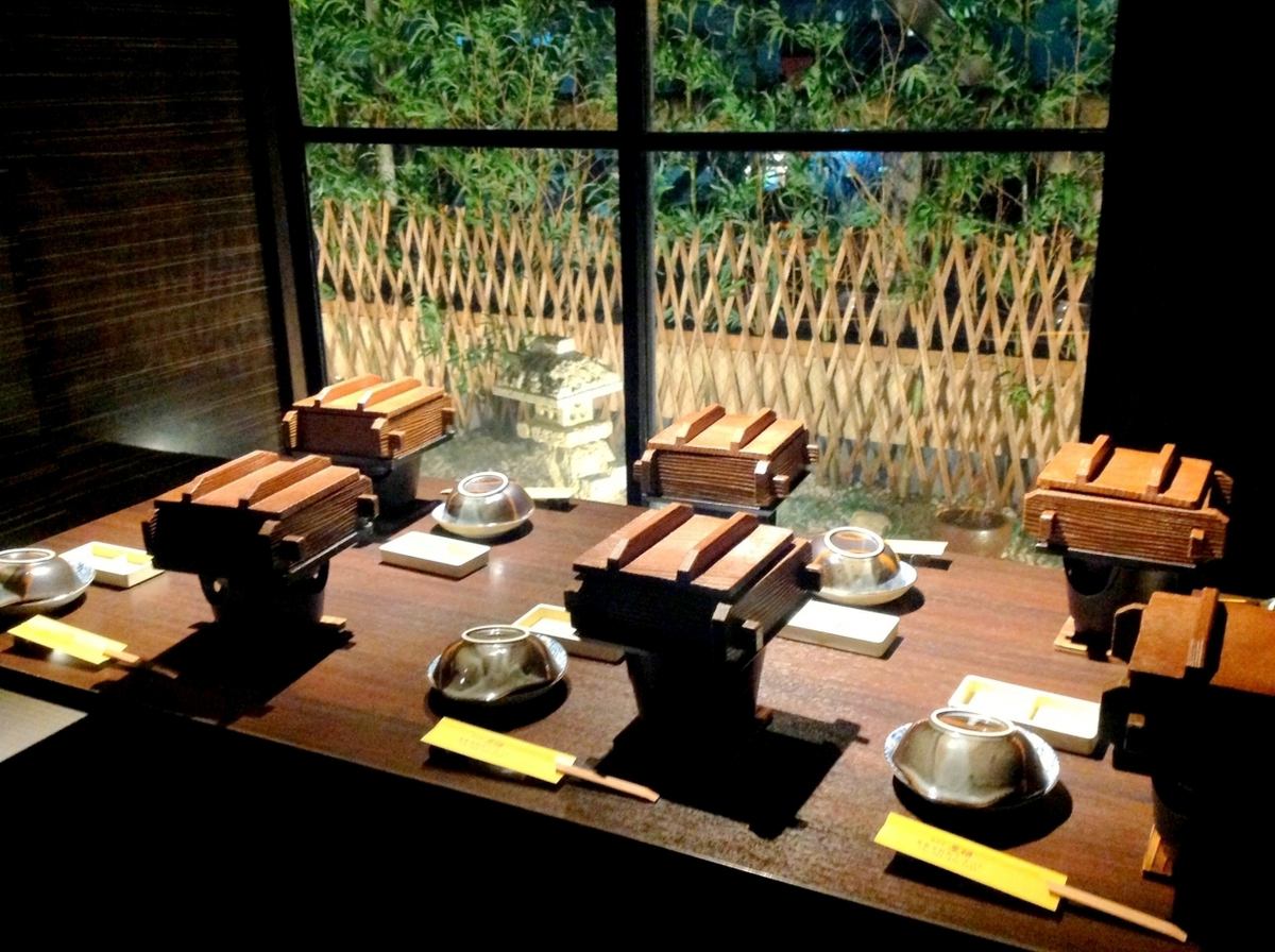 二階は最大54名様まで収容可能！大規模の忘年会に◎