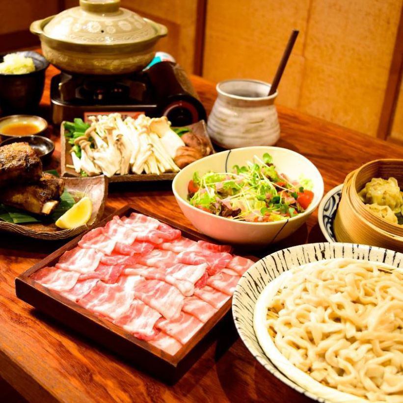 Noon is Musashino Udon ・ night is Sankyo Miso pork pork specialty store ♪ It is recommended for banquet ♪