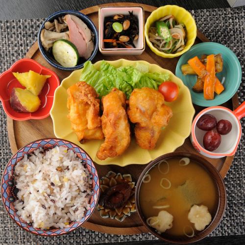【おぼんランチ】おなかも心も満足に！ボリューム満点ランチです◎1500円(税込)～