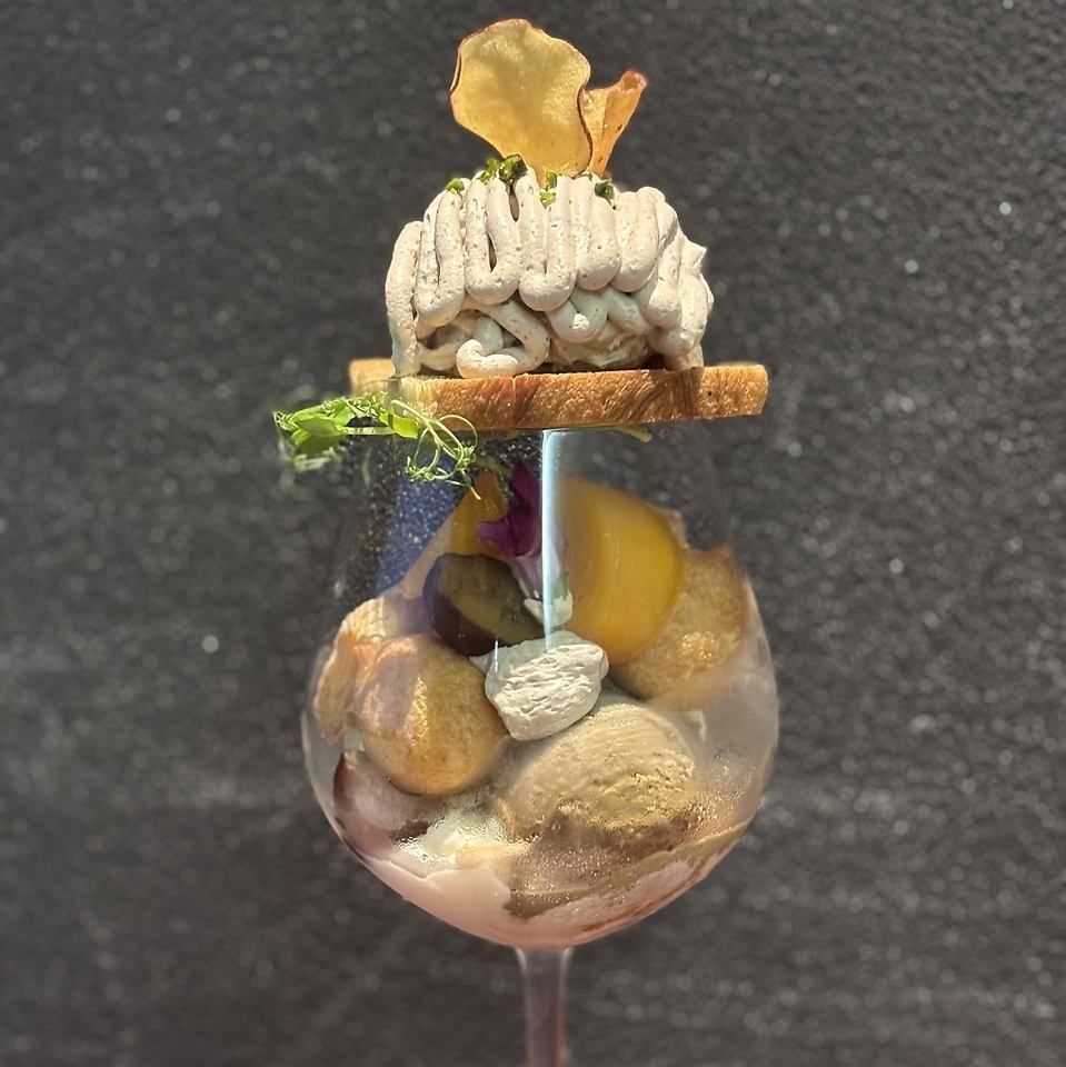 리뉴얼 한 복숭아 통째로 파르페를 즐기십시오!