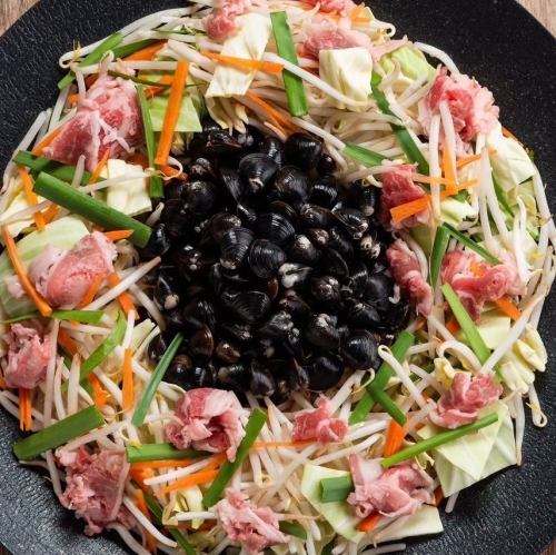 岐阜県初!しじみ炊き肉