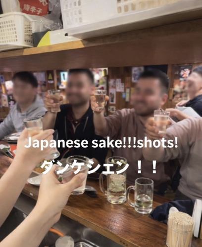 カウンター席で楽しむ!!