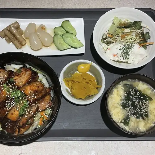 叉燒飯午餐