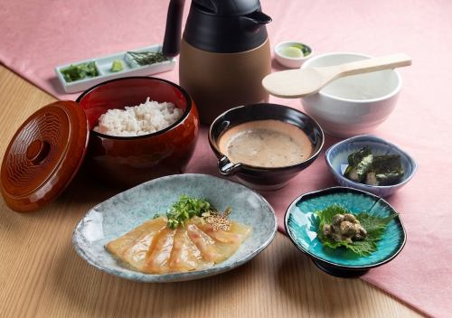 鯛茶漬け自然薯御膳