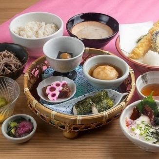 華やか自然薯御膳