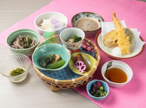 彩りとろろ御膳
