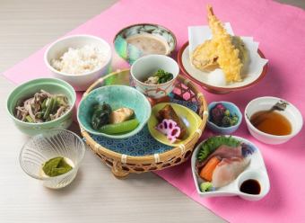 華やかとろろ御膳