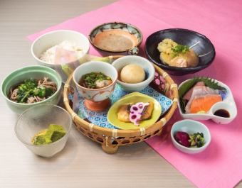 華やかとろろ御膳