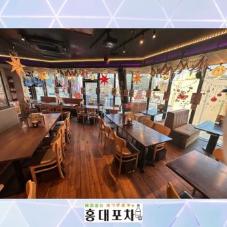 The chairs are stylish ☆ Photos of the store are uploaded on Instagram ♪♪ You will feel excited and very satisfied with the delicious Korean food!! We look forward to your visit.